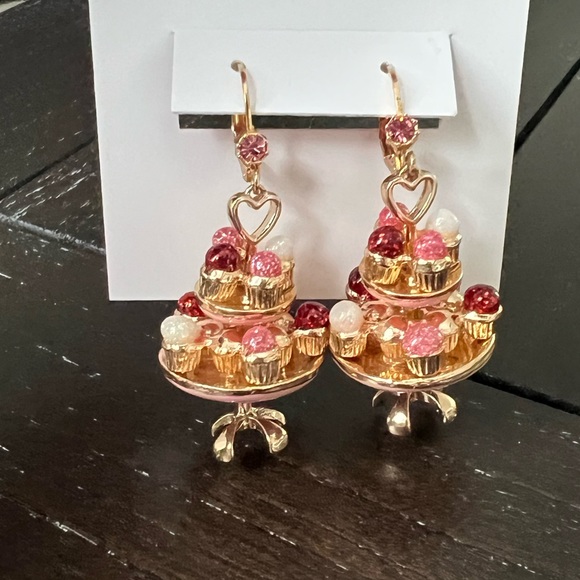 Betsey Johnson Earrings - Picture 5 of 8